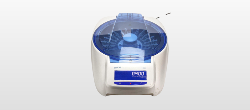 Innovador sistema manual de centrifugación para pruebas inmunohematológicas.